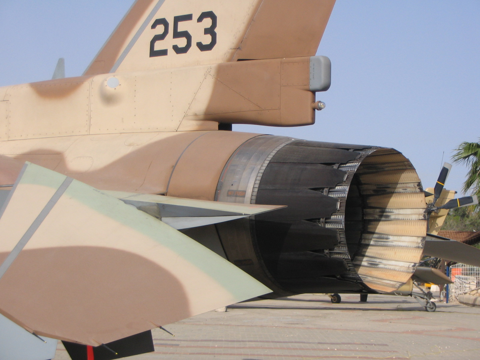F-16I_11.jpg